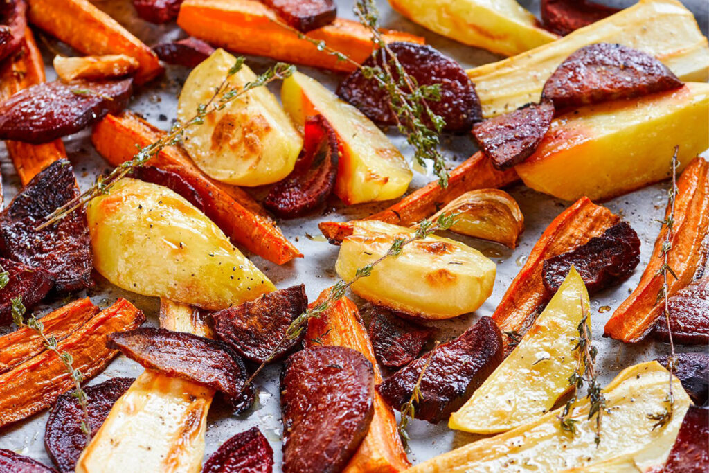 Herbstliches Ofengemüse mit Randig, Kürbis & Kartoffel-Püree