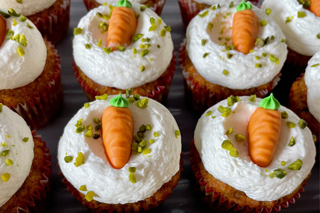 Karottenkuchen-Cupcakes